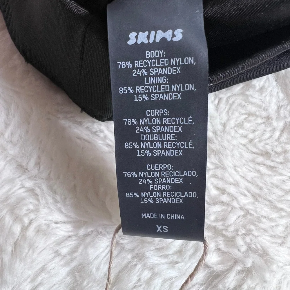 SKIMS Swim Scoop Neck Bikini Top Onyx Black SW-TNK-0743 Women's XS NEW‎
